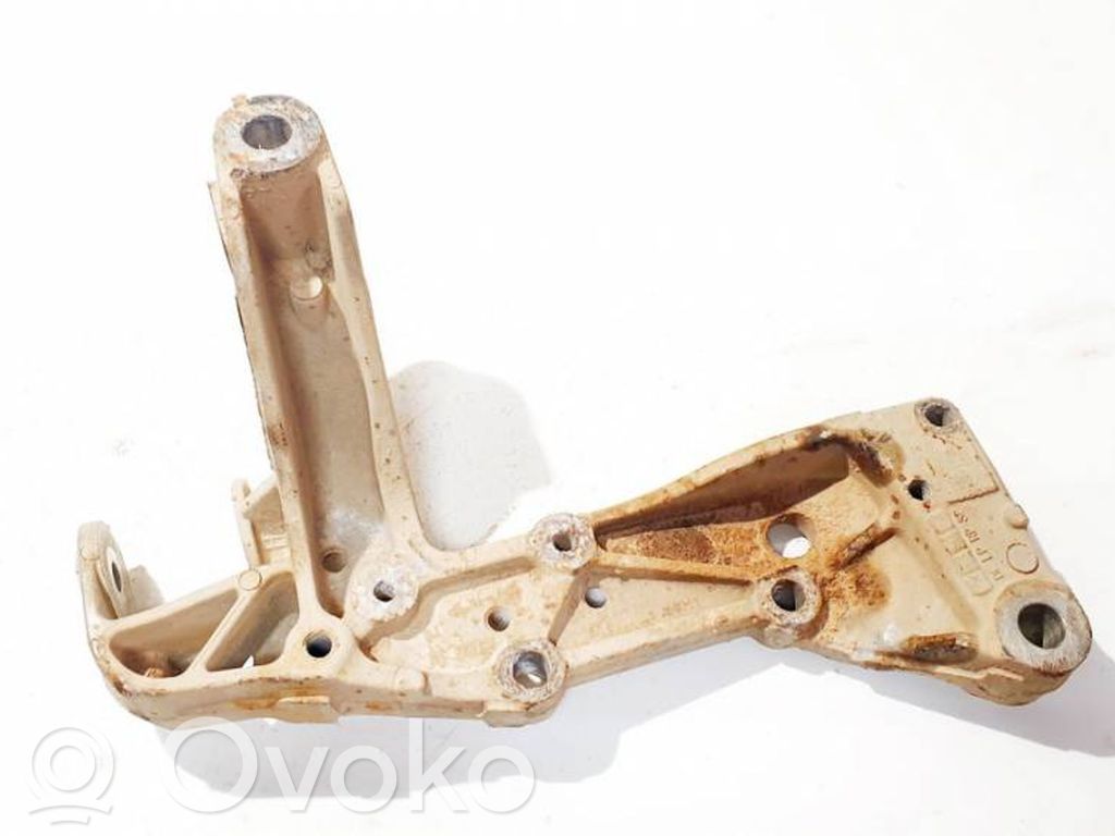 Skoda Octavia Mk2 (1Z) Braccio di controllo sospensione anteriore inferiore/braccio oscillante