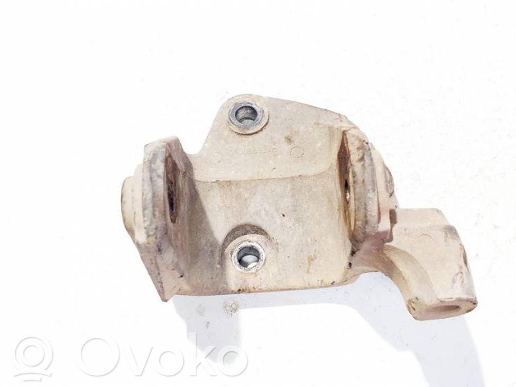 Dodge Journey Engine mounting bracket 