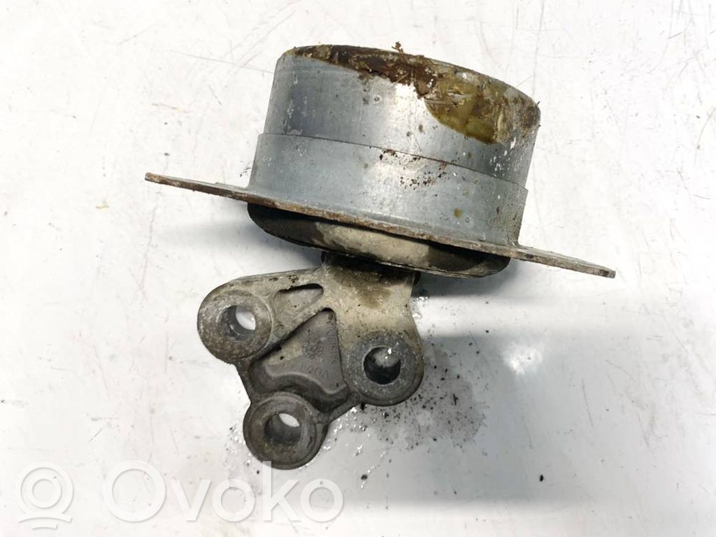 Opel Insignia A Engine mount bracket 