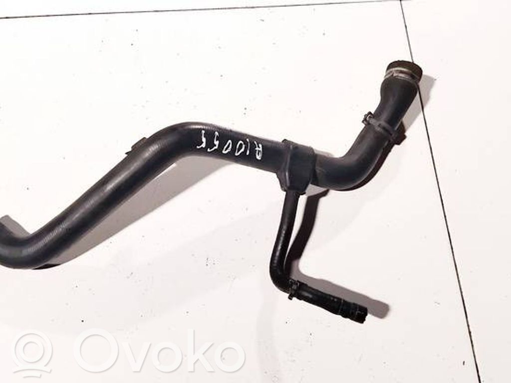 Engine coolant pipe/hose