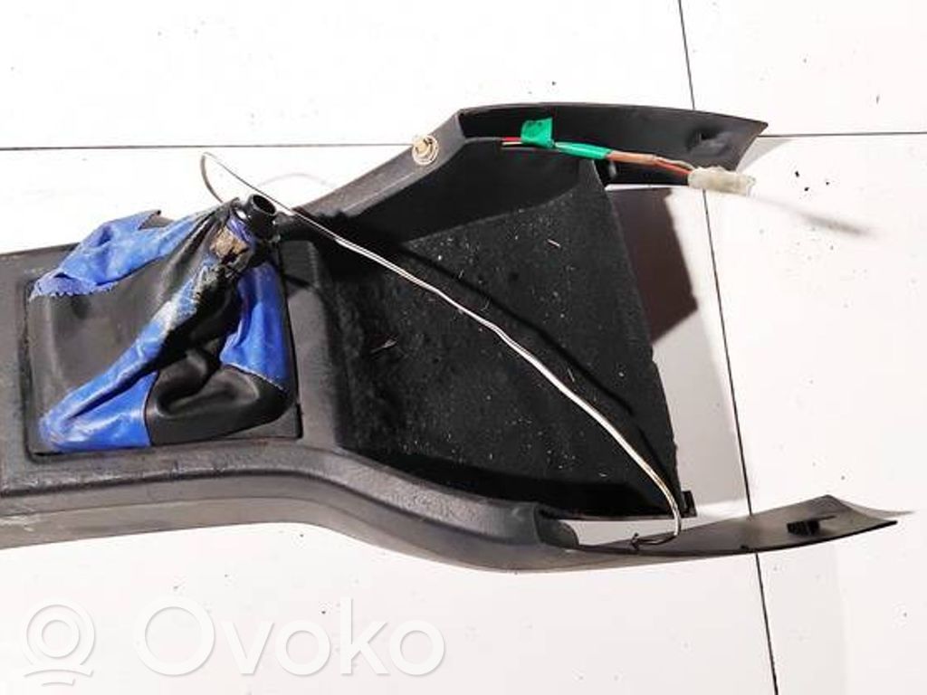 Audi 80 90 S2 B4 Kita salono detalė 