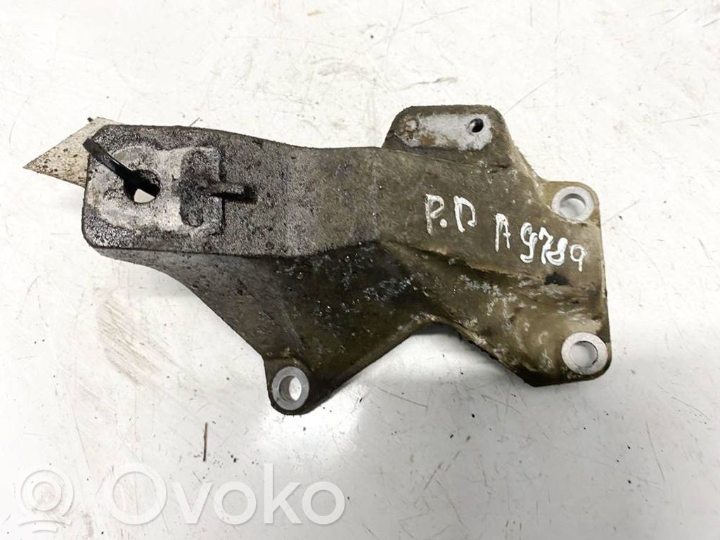 Engine mounting bracket   4A0399113D,4A0399113D