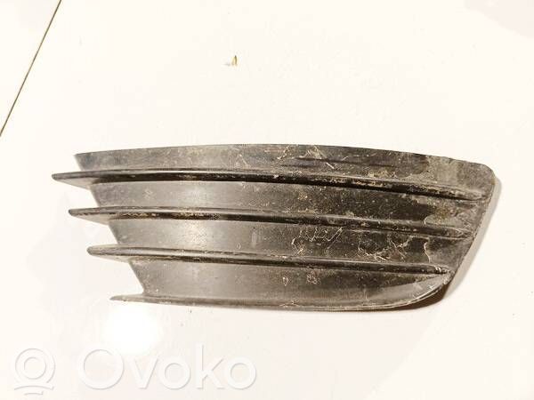 Citroen C4 I Unteres Gitter dreiteilig vorne 