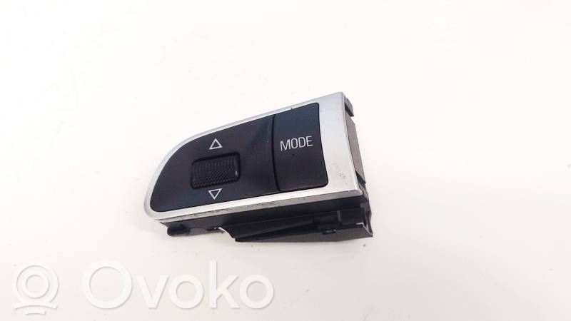 Audi A4 S4 B8 8K Boutons / interrupteurs volant 