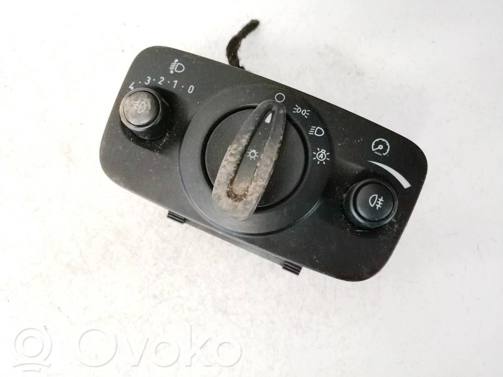 Interrupteur d’éclairage   AV6T13A024CB,10091953,10091953,AV6T13A024CB