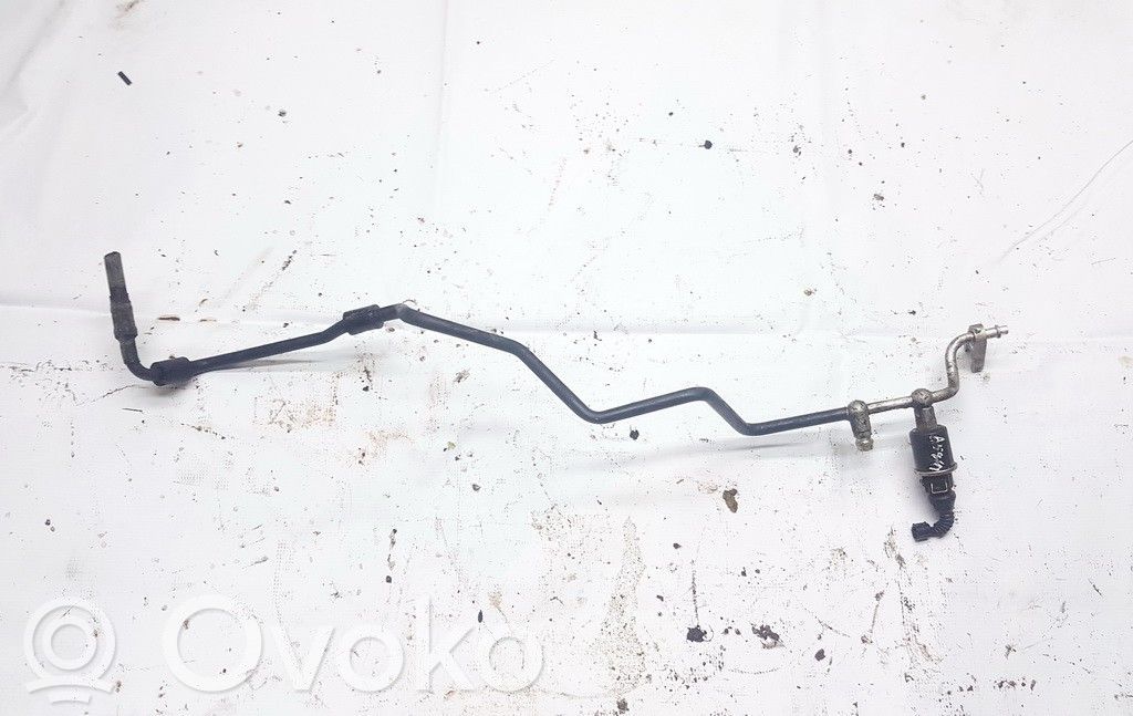 Audi A3 S3 8L Ilmastointilaitteen putki (A/C) 