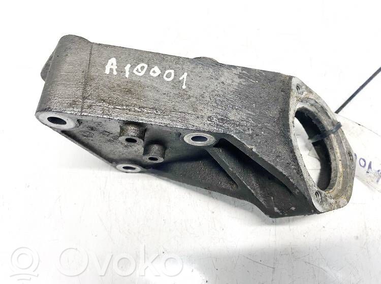 Opel Signum Engine mounting bracket 