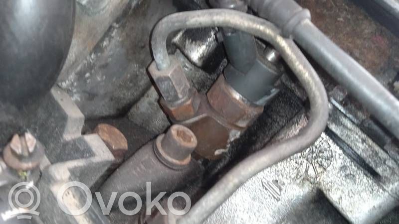 Inyector de combustible   0445120002,0445120002