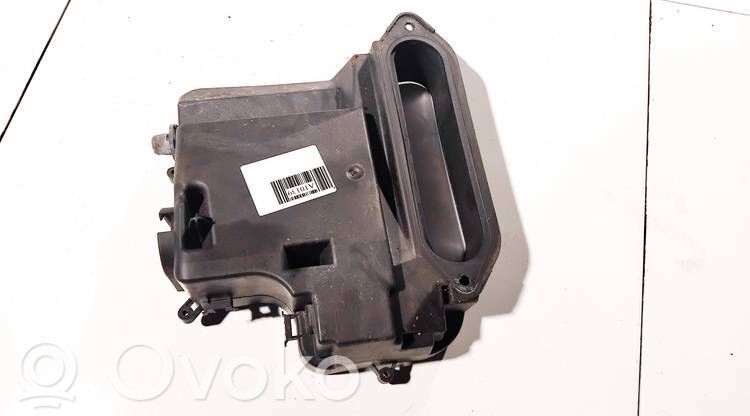 Volkswagen PASSAT B5.5 Parte del condotto di aspirazione dell'aria 