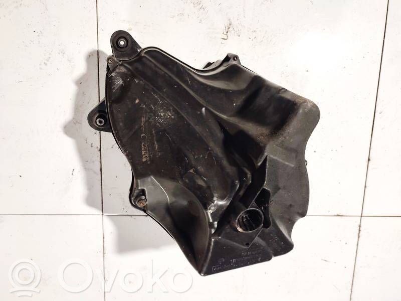 BMW 1 E81 E87 Air filter box 