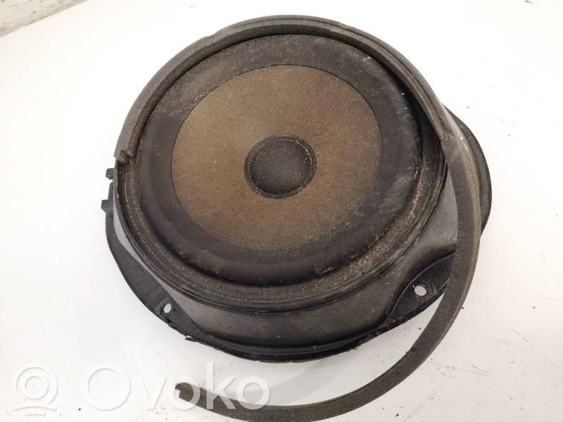 Ford Focus Etuoven kaiutin 