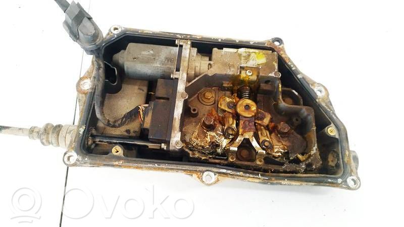 BMW 7 E65 E66 Rankinio stabdžio valdymo blokas 