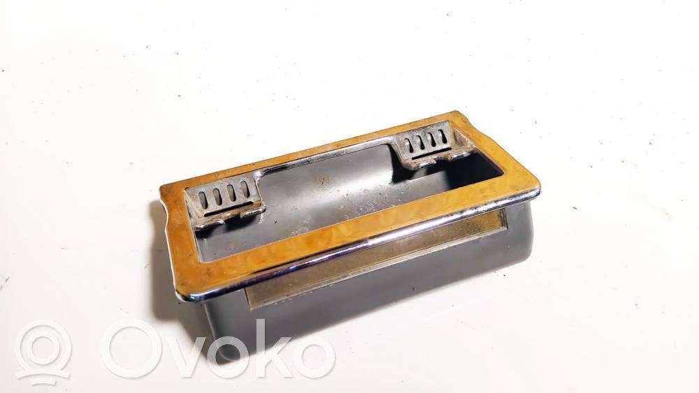 Popielniczka deski rozdzielczej   8D0857951G,MP1815,8D0857951G,MP1815