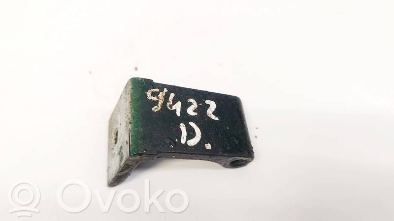 Opel Zafira A Zawias dolny drzwi tylnych 