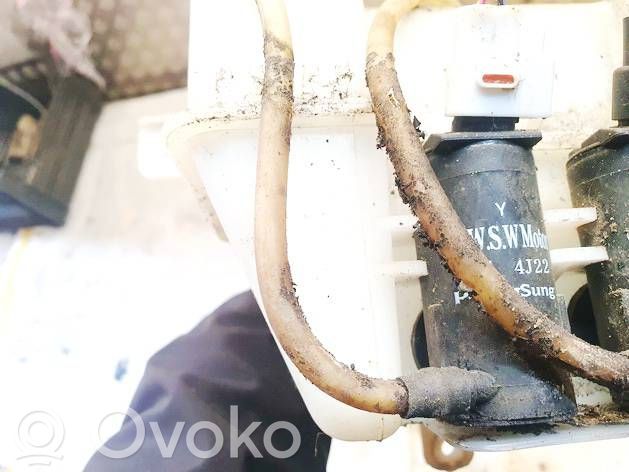 Windscreen/windshield washer pump   4J22,4J22
