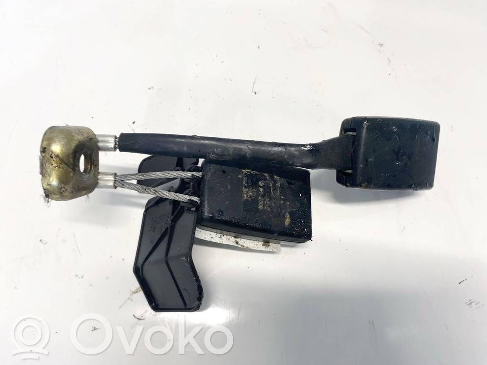 Keskipaikan turvavyön solki (takaistuin)   8D0857739D,8D0857739D