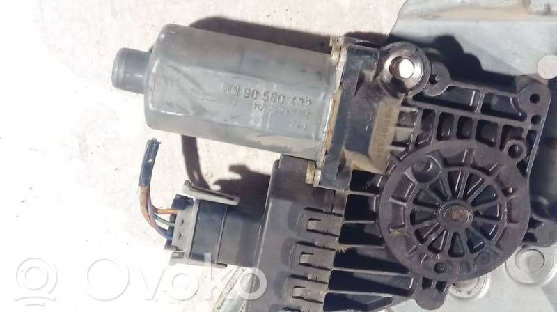 Opel Astra F Silnik regulatora szyby drzwi przednich 