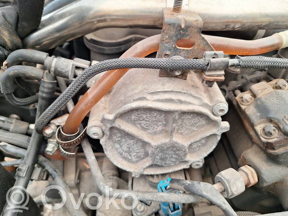 Vacuum pump   D16518,D16518