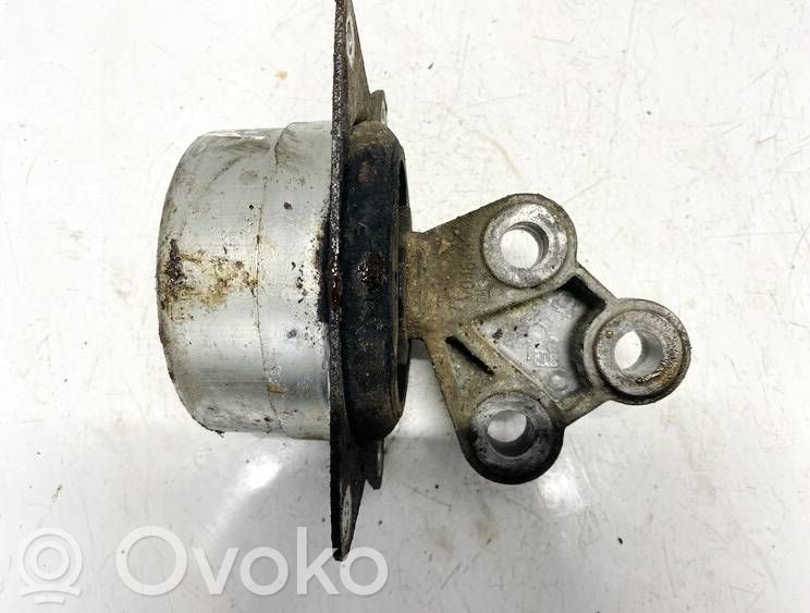 Engine mount bracket   V046403103,V04643,V046403103,V04643