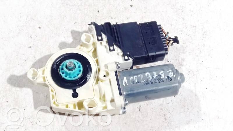 Volkswagen PASSAT B6 Silniczek podnoszenia szyby drzwi tylnych 