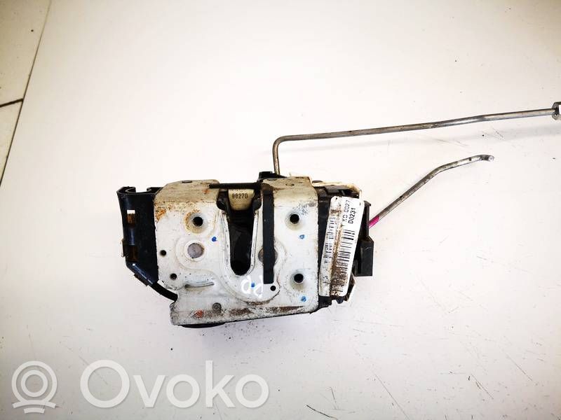 Dodge Caliber Front door lock 