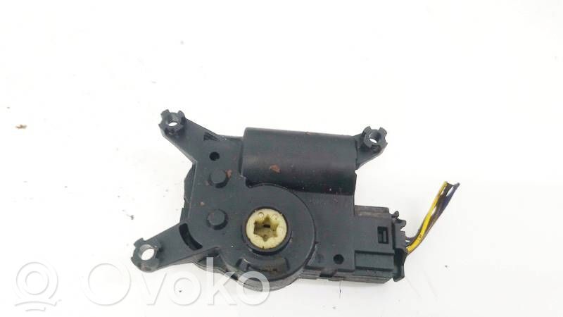 Opel Astra H Motorino attuatore aria 