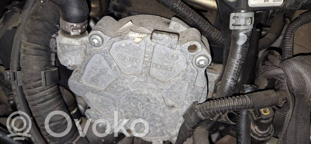 Pompe à vide   03L145100,03L145100