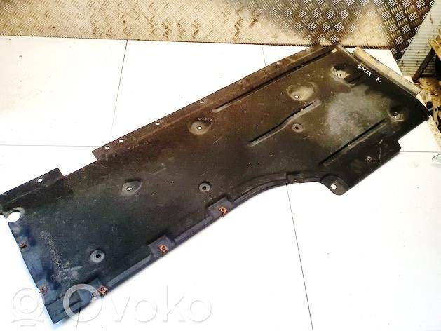 Engine splash shield/under tray   51757244593,51757244593