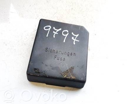 Mercedes-Benz C W202 Coperchio scatola dei fusibili