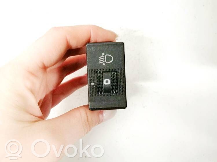 Bouton commande réglage hauteur de phares   4A0941301A,4A0941301A