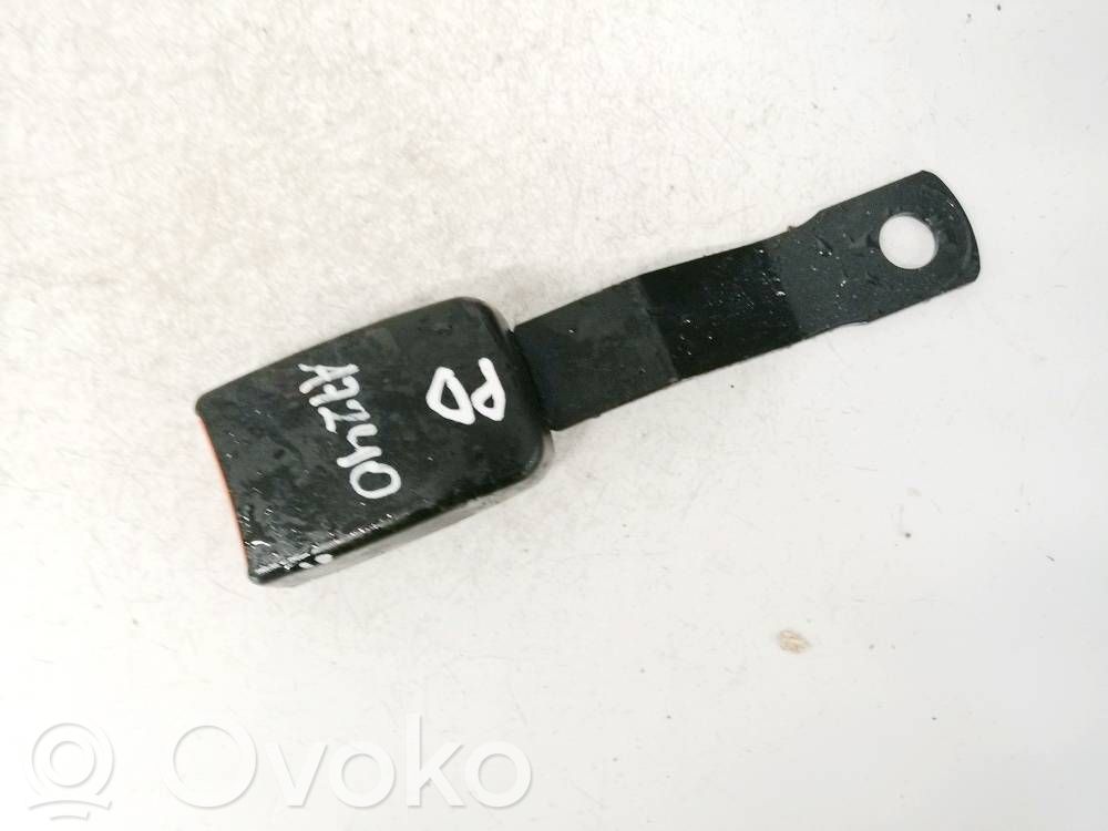 Nissan Primera Hebilla del cinturón delantero 