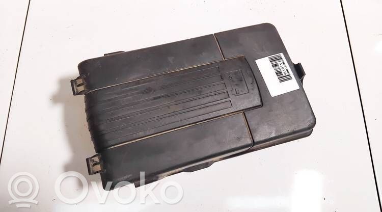 Volkswagen Golf Plus Coperchio/tappo della scatola vassoio della batteria