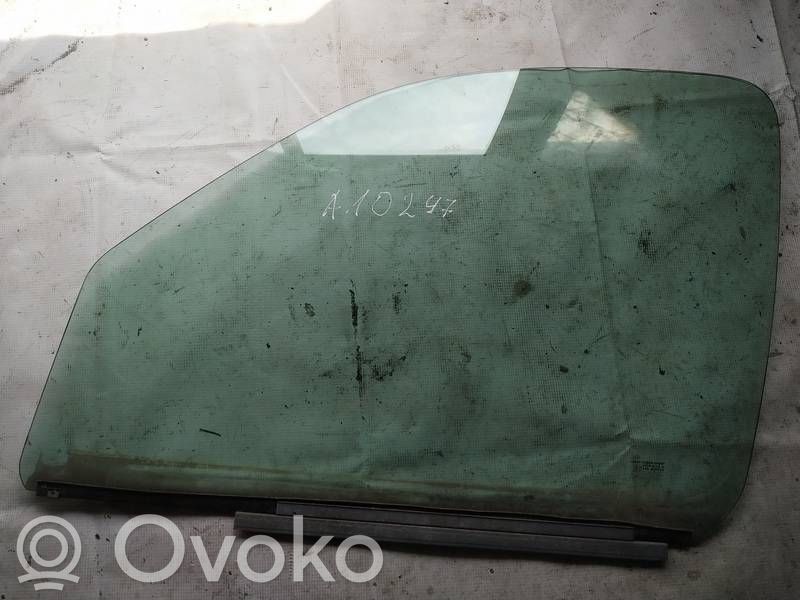 Renault Kangoo I Vitre de fenêtre porte avant (4 portes)