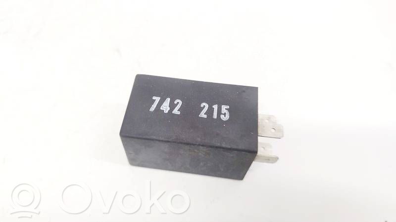Otros relés   4D0907131,4D0907131