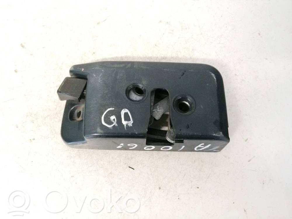 Audi 100 S4 C4 Gancio dello schienale del sedile 