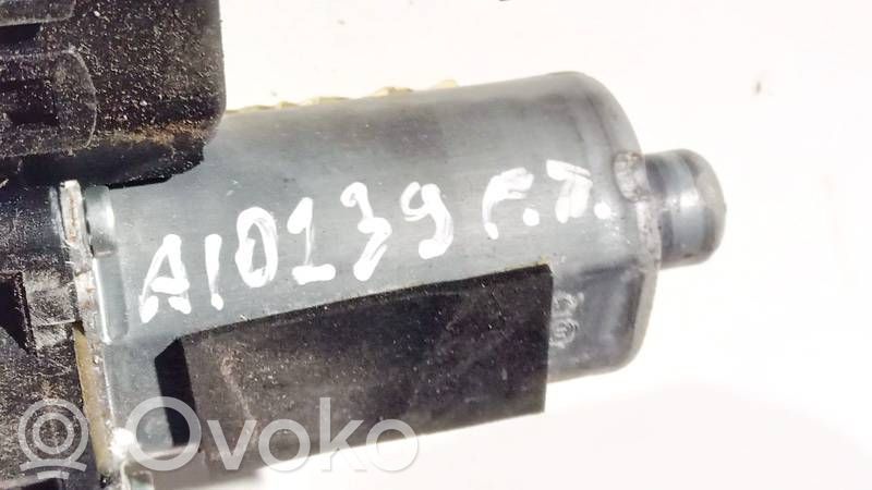 Opel Zafira B Motorino alzacristalli della portiera anteriore