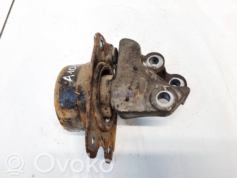 Engine mount bracket   X04133,X04133