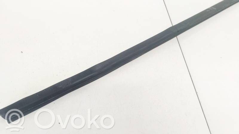 Opel Corsa D Front door glass trim molding 