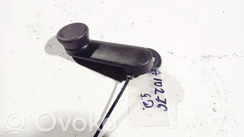 Opel Astra H Manovella finestrino della portiera anteriore 
