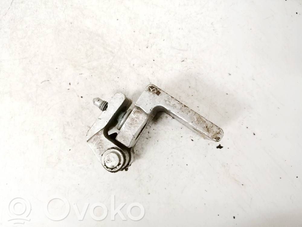 Audi A4 S4 B5 8D Takaoven alasarana