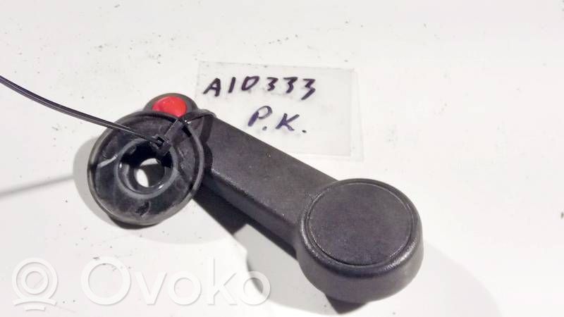 Ford Fusion Korbka szyby drzwi przednich 
