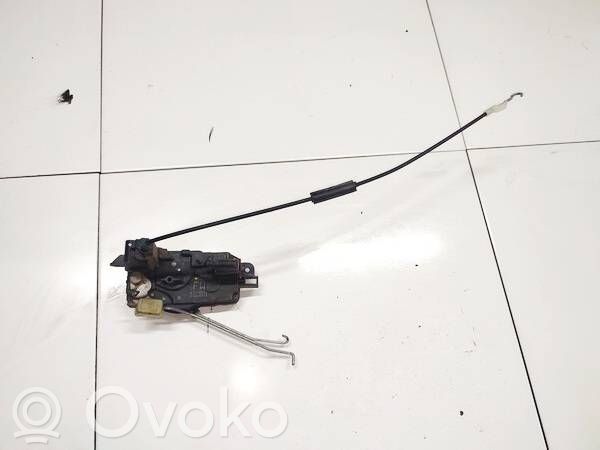 Opel Astra H Priekšpusē slēdzene 