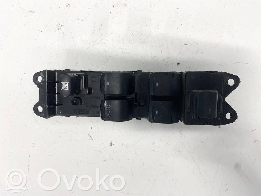 Subaru Legacy Electric window control switch 