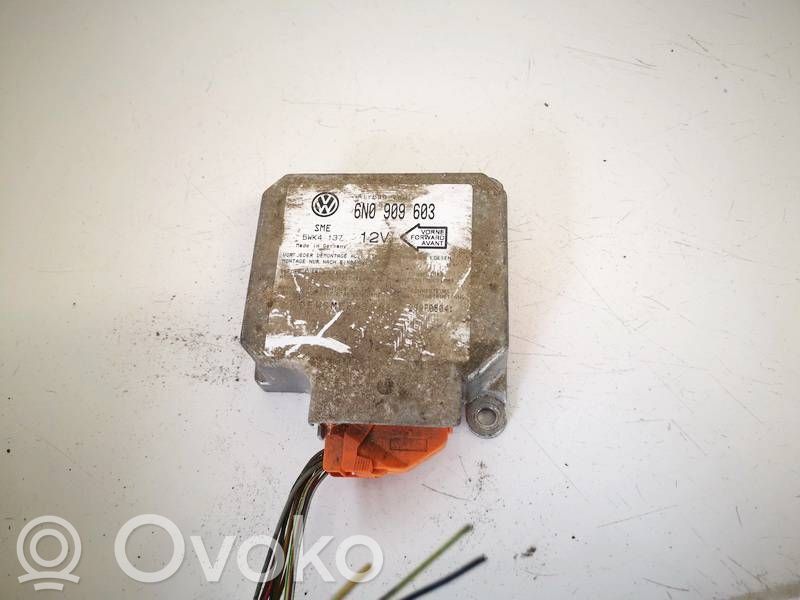 Airbag control unit/module   6N0909603,5WK137,5WK137,6N0909603