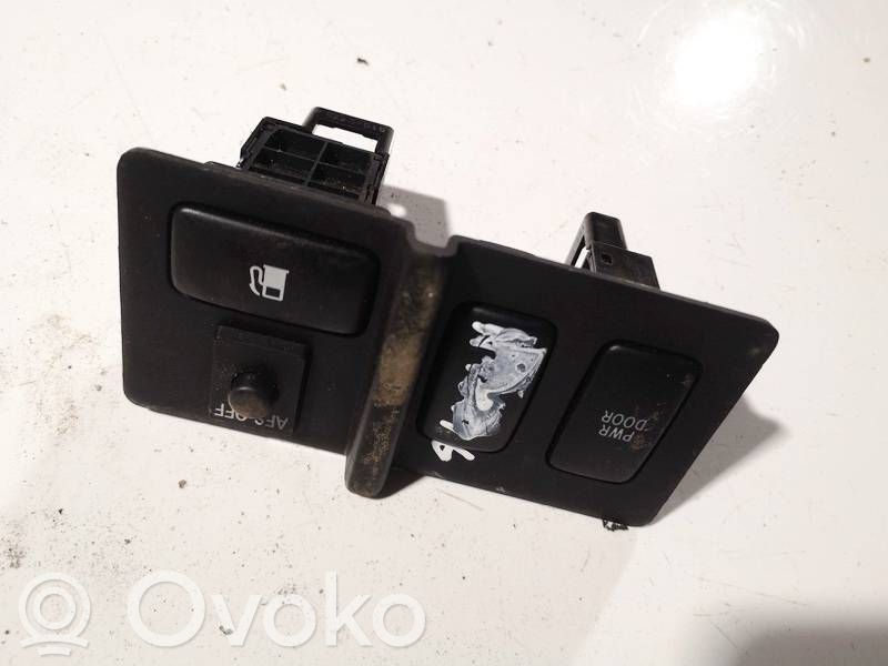 Lexus RX 300 Comutator deschidere clapetă rezervor 