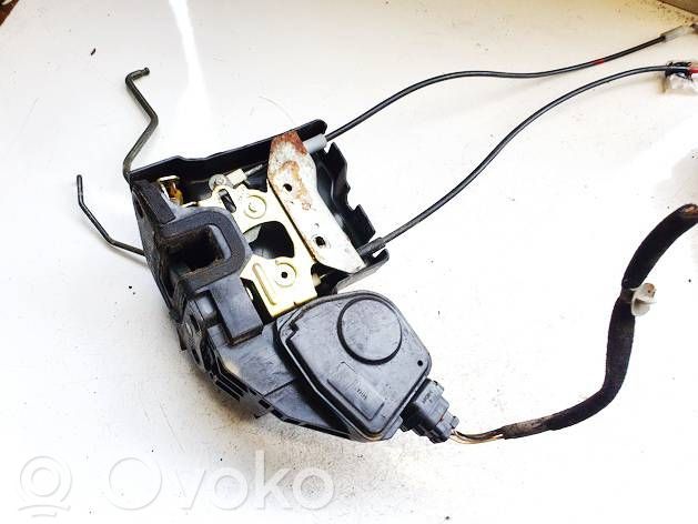 Hyundai Trajet Încuietoare ușă față 