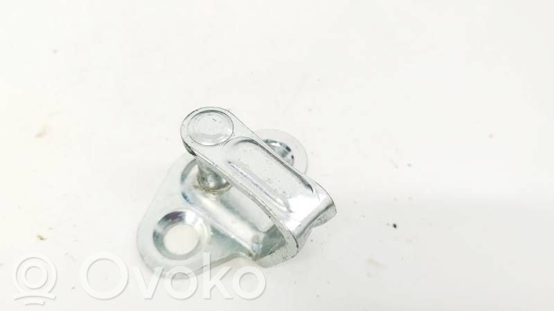 Opel Insignia A Rygiel zamka drzwi przednich 