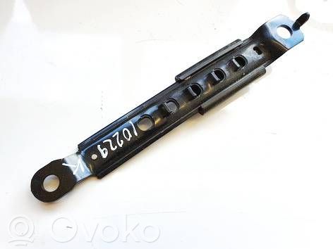 Toyota Yaris Sicherheitsgurt-Einstellschiene 
