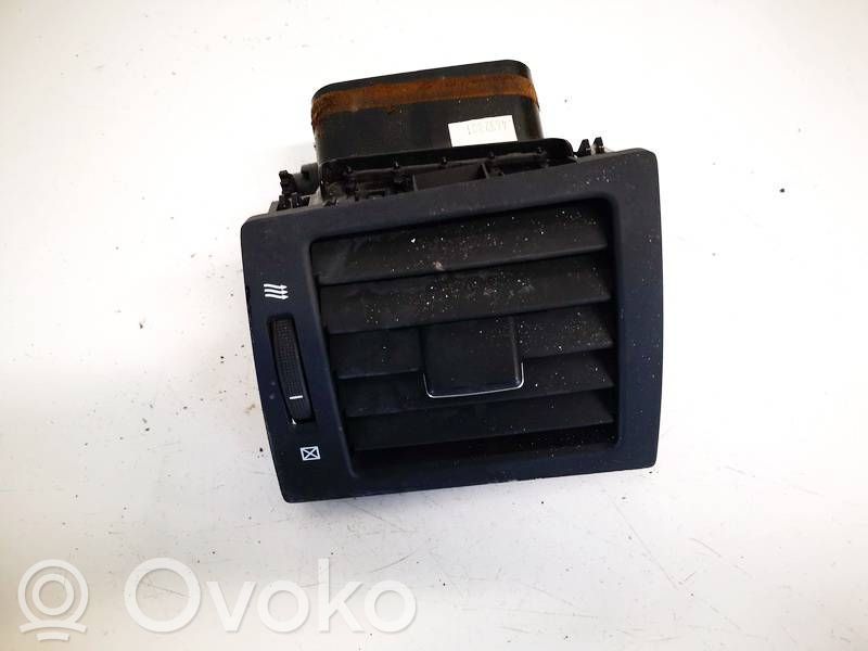 Toyota Avensis T270 Copertura griglia di ventilazione laterale cruscotto 