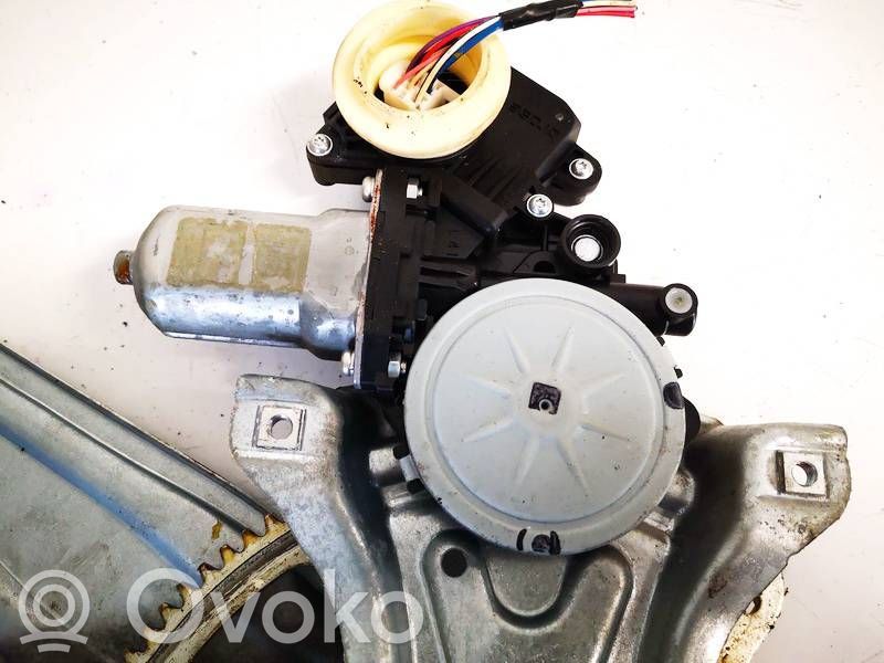 Toyota Avensis T270 Motorino alzacristalli della portiera posteriore 